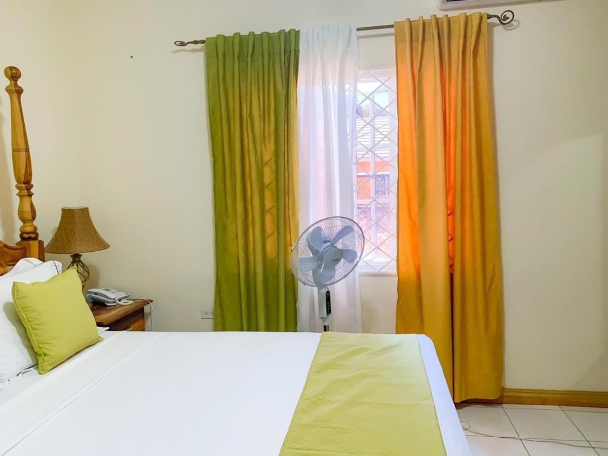 Windbreak Villa Buff Bay Екстериор снимка