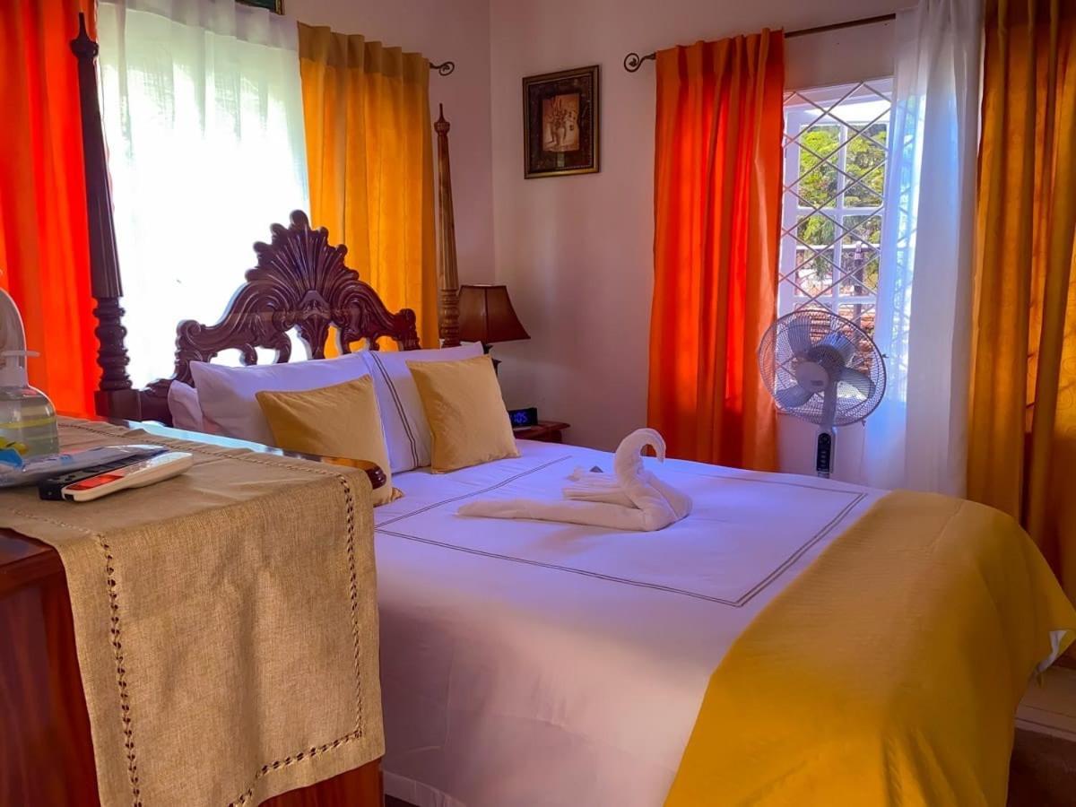 Windbreak Villa Buff Bay Екстериор снимка